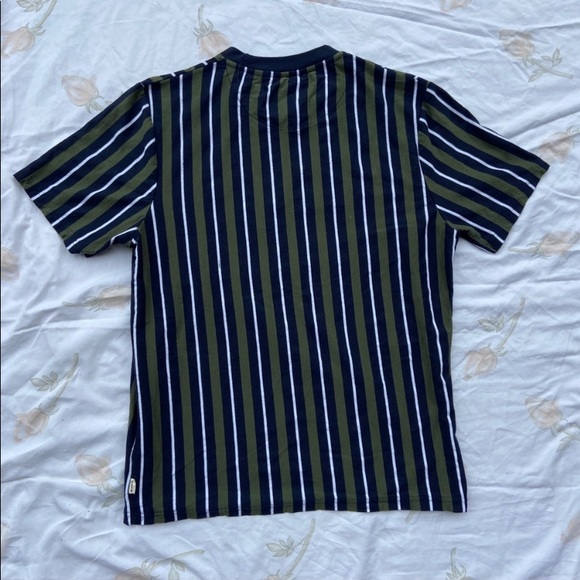 🎀Zumiez VSTR Striped Shirt🎀 - Picture 2 of 4